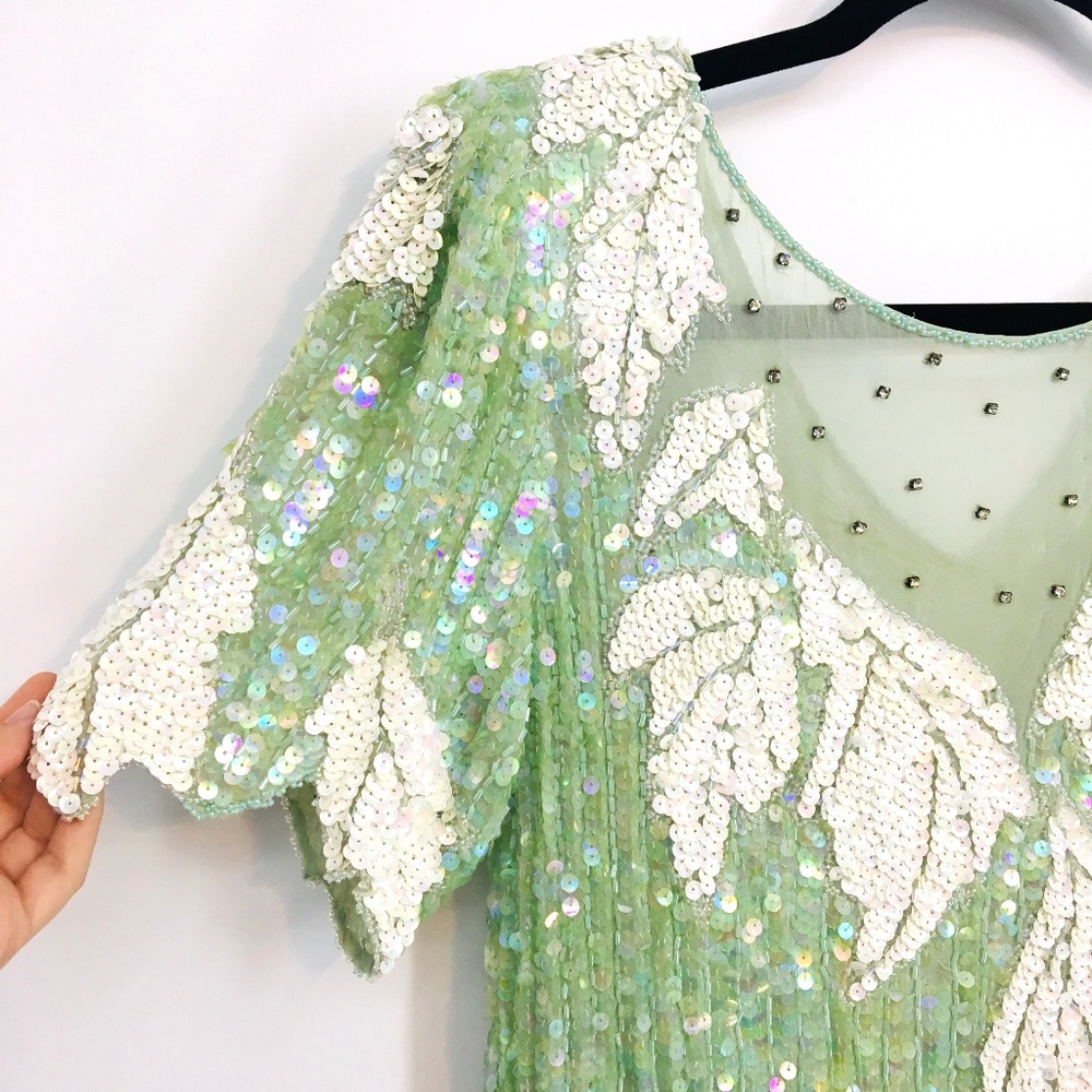 Vintage Green Sequin Short Sleeve Floral Blouse - Picture 2 of 8